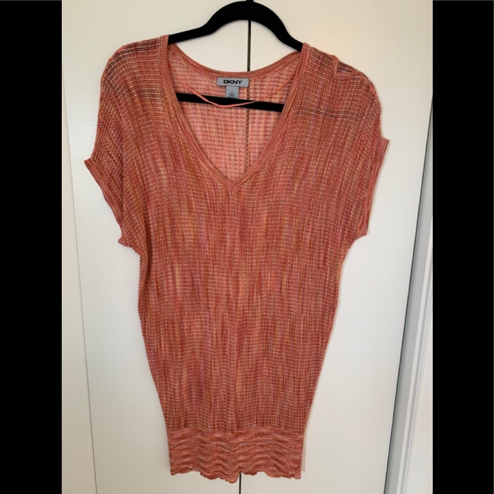 Light shirt sleeve sweater